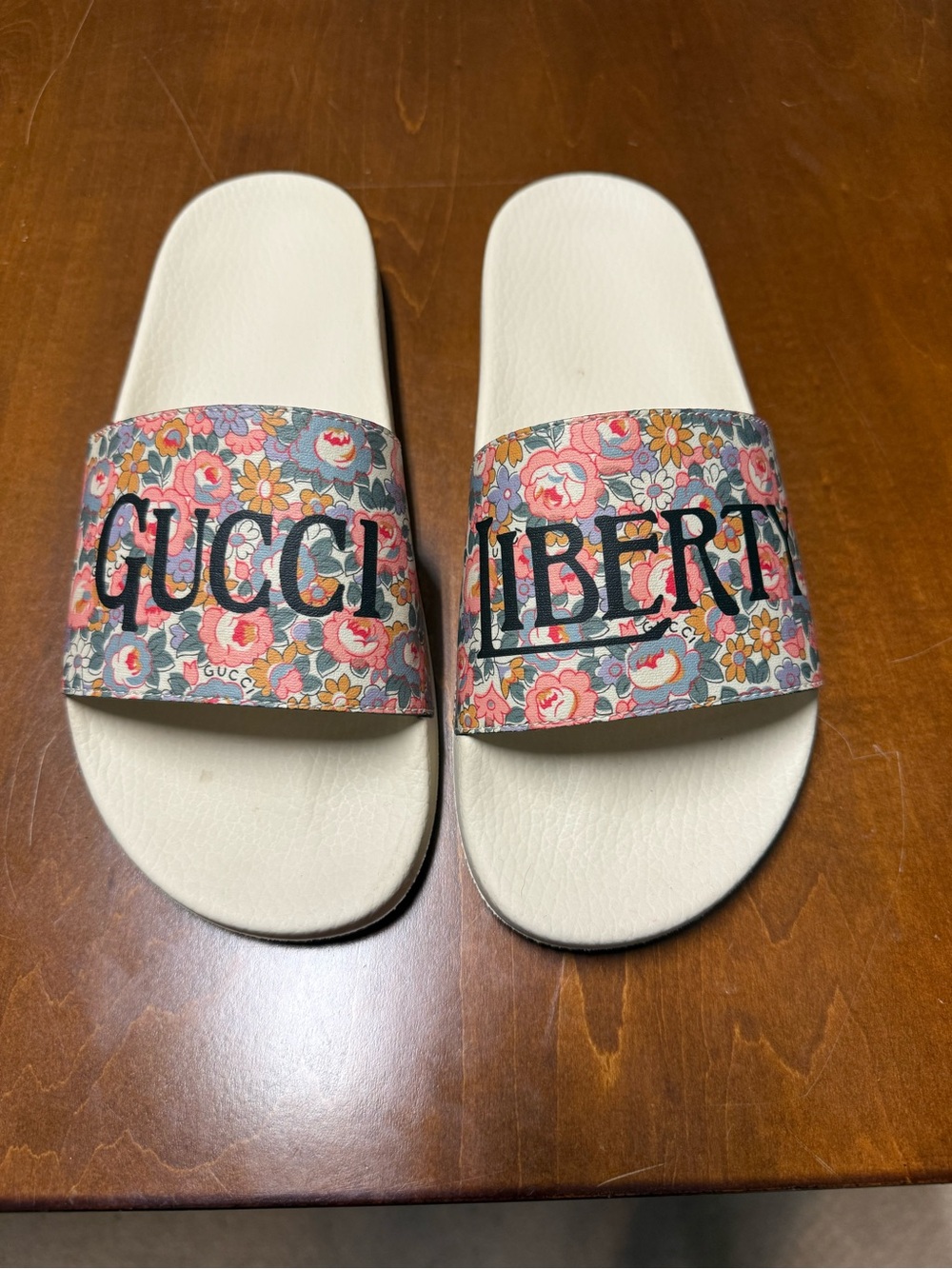 Gucci Floral Logo Slide Sandals in Cream and Pink